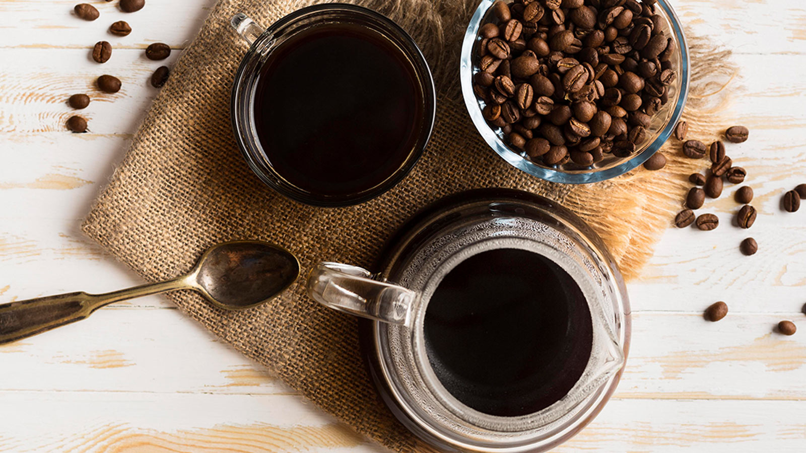 Espresso Nedir, Nasıl Yapılır ve İçilir? Çeşitleri & Faydaları