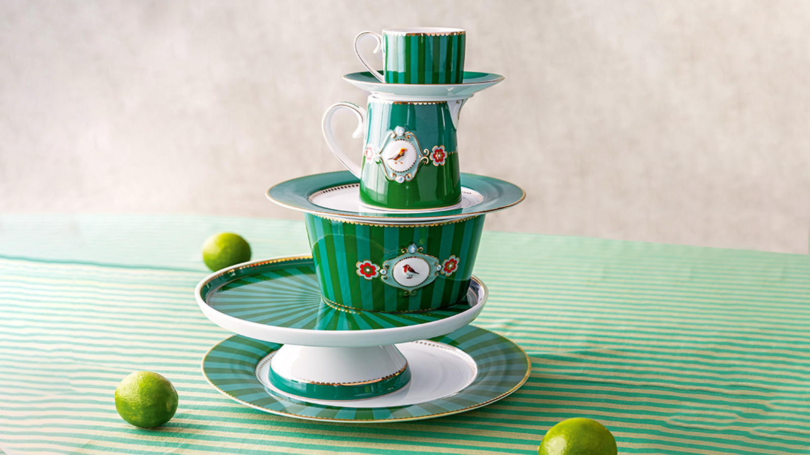 Pip Studio Love Birds Kahve Fincanları: Zarafeti ve Fonksiyonelliği Bir Araya Getiren Şık Bir Seçim